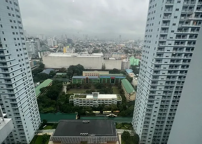 Elegant Condotel At Grass * Manila