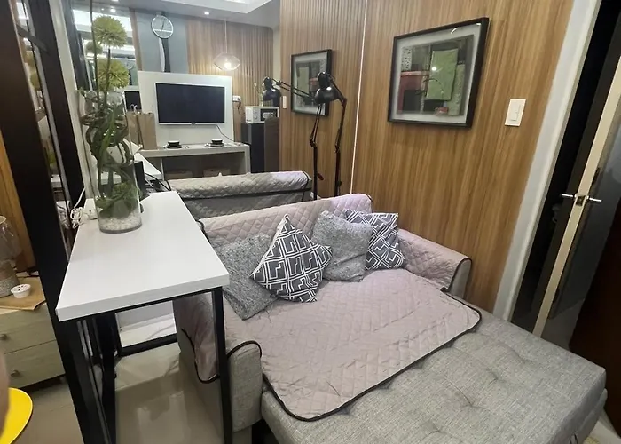 Elegant Condotel At Grass Apartment *